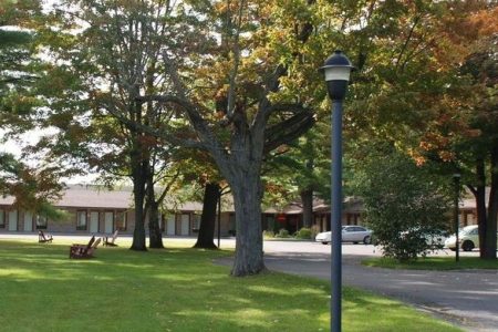 Rideau Heights Inn