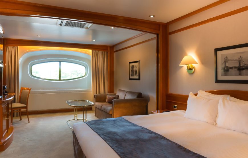 Classic Room (Yacht Dockview)