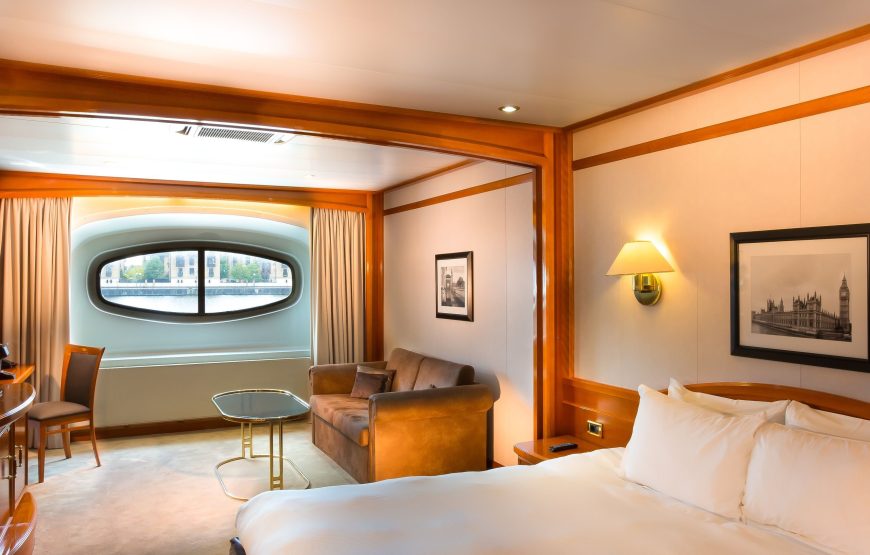 Classic Room, River View (Yacht)