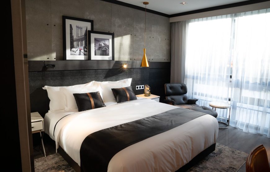 Superior King Room