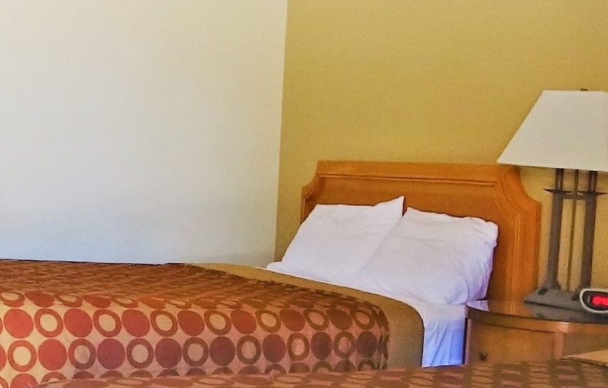 Room, 2 Queen Beds, Non Smoking