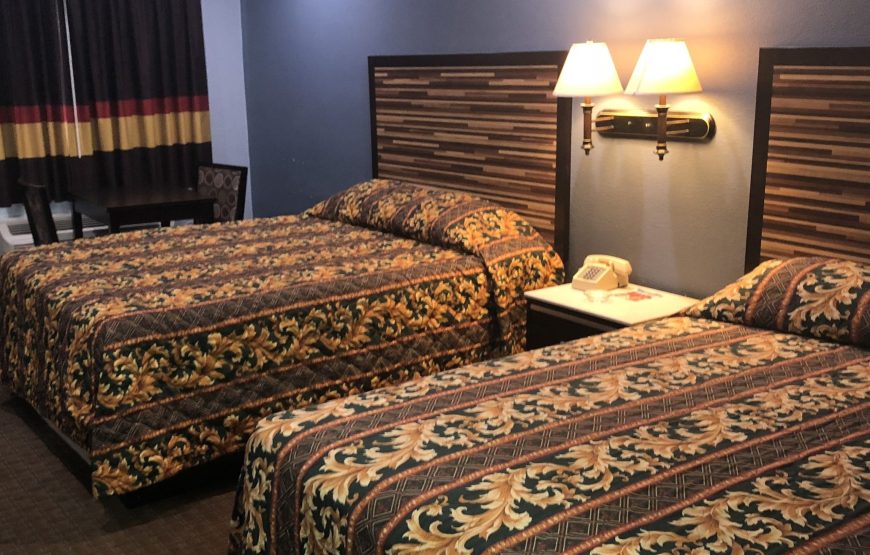 Double Room, 2 Queen Beds, Smoking