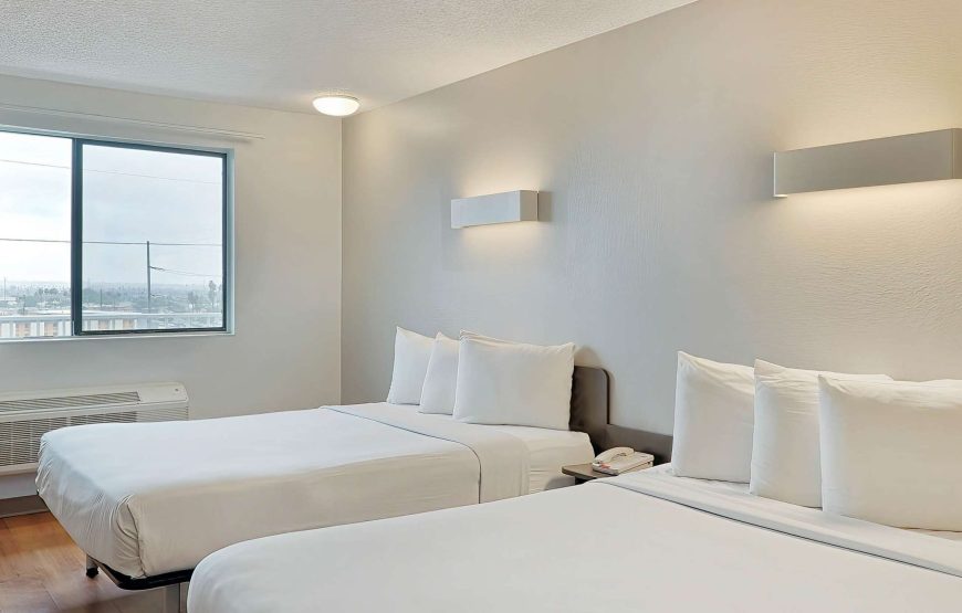 Standard Room, 1 Queen Bed, Accessible, Non Smoking