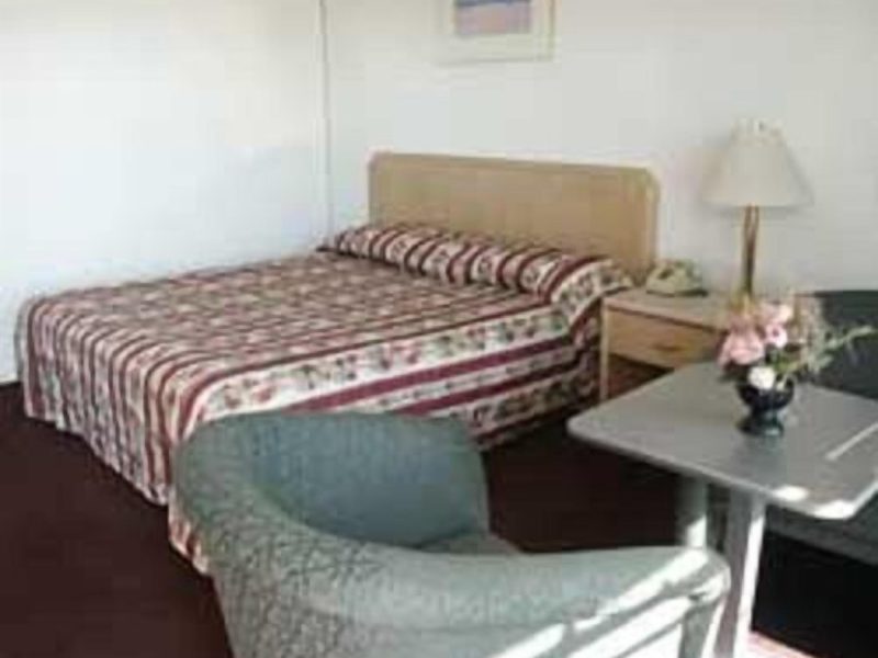 Standard Room, 1 Queen Bed, Non Smoking