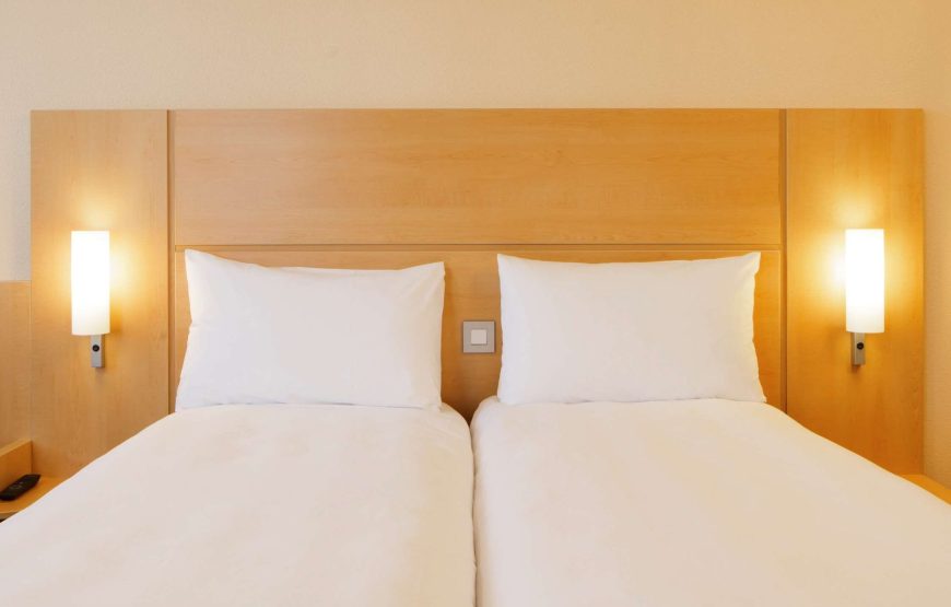 Twin Room, 2 Single Beds
