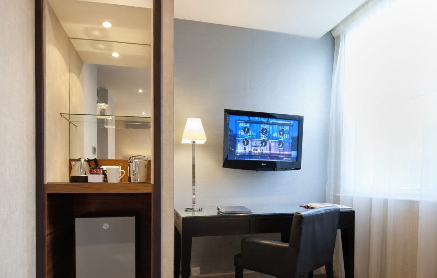 Junior Double Room