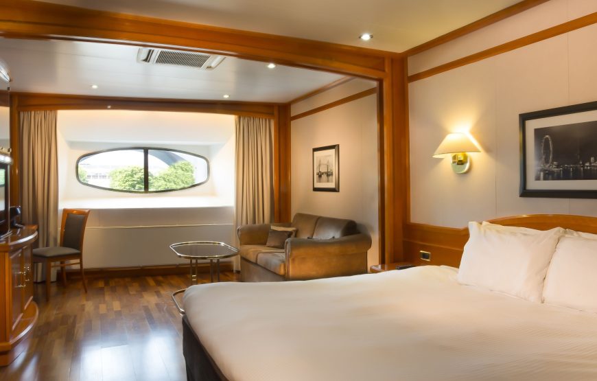 Classic Room, River View (Yacht)