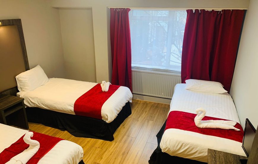 Triple Room