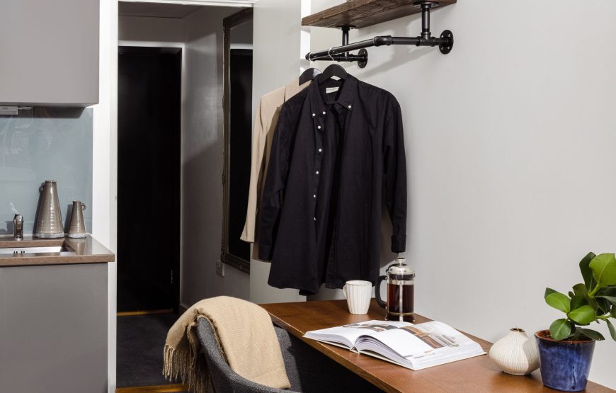 Studio (Small)