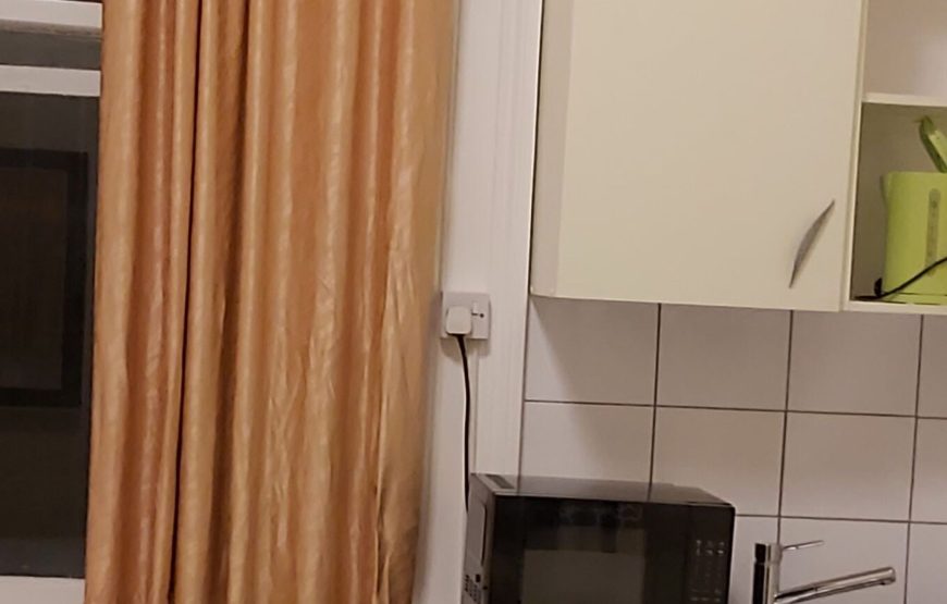 Quadruple Room (37 Collingaham Place)