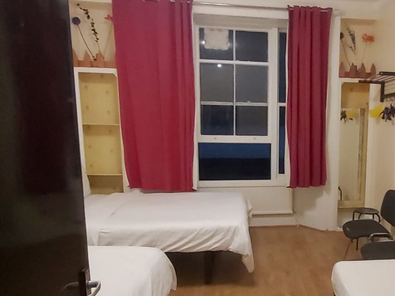 Family Room (5 Adults)