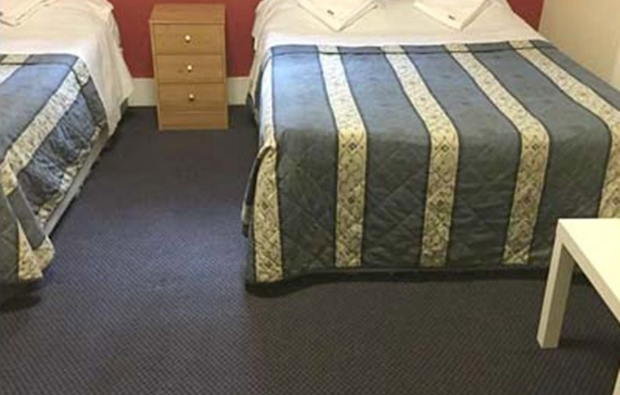 Quadruple Room (37 Collingaham Place)