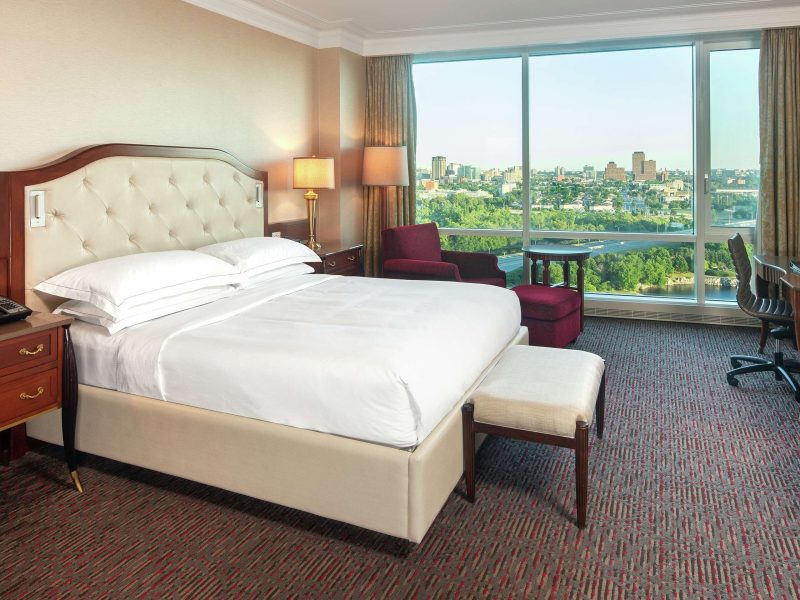 Classic Room, 1 King Bed, Accessible