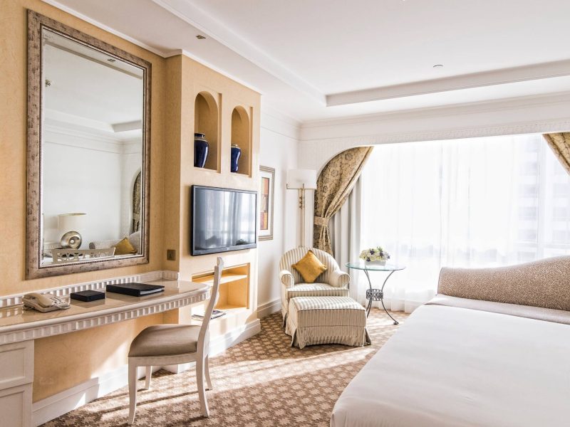 Club Room, 1 King Bed