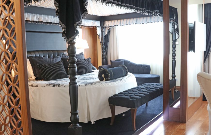 Couple Suite