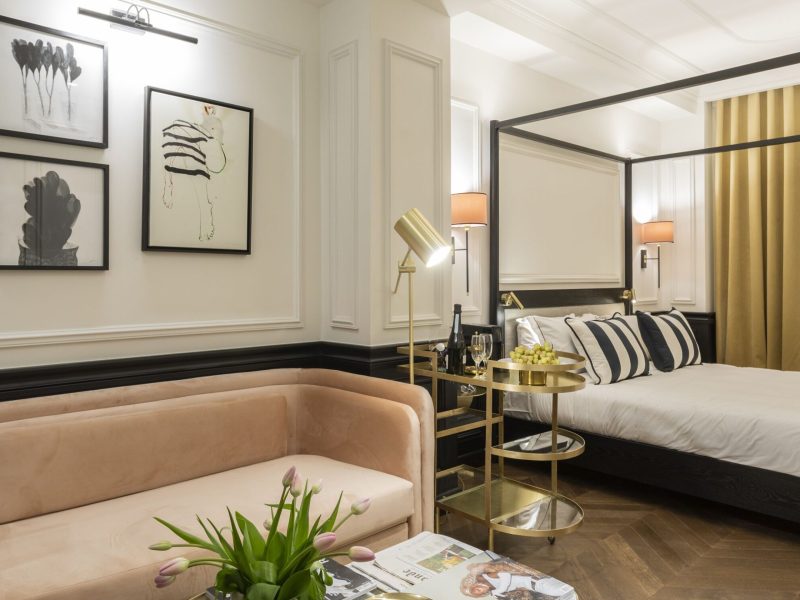 Deluxe King Room