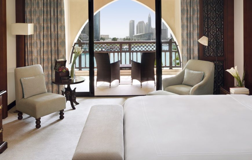 Deluxe Lake View Room