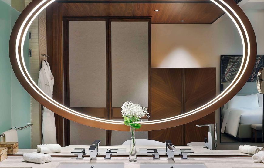 Deluxe Room, 1 King Bed