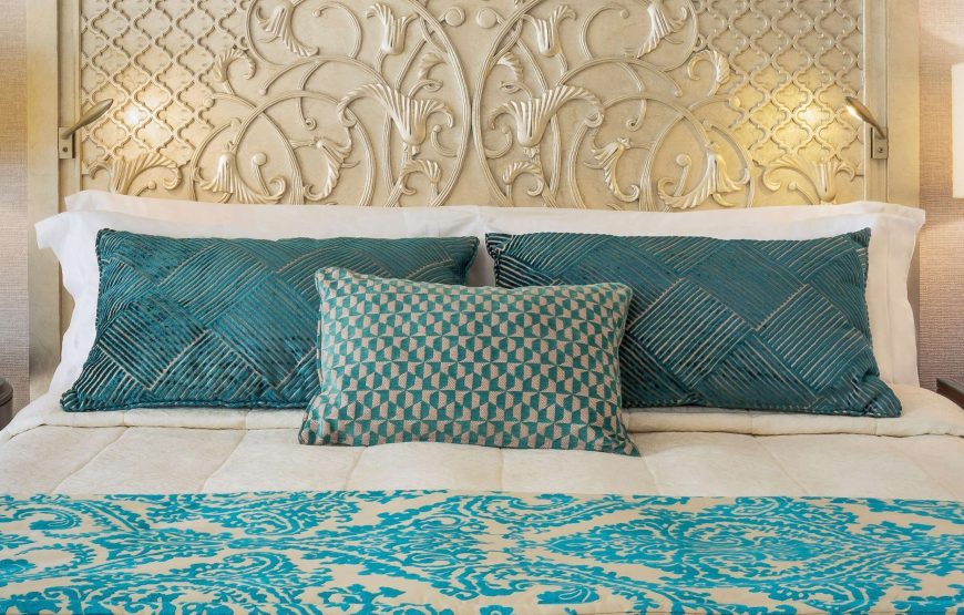 Deluxe Room, 1 King Bed (Arabian Court)