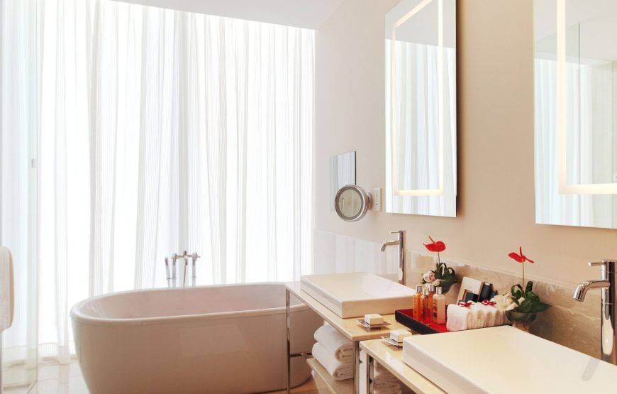 Premier Room, Pool View