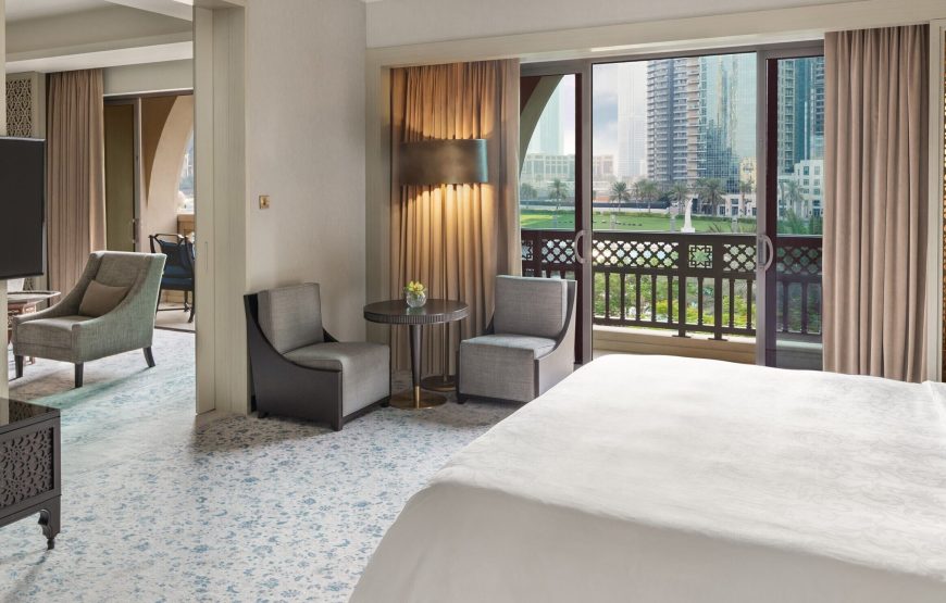 Diplomatic Suite, Lake View