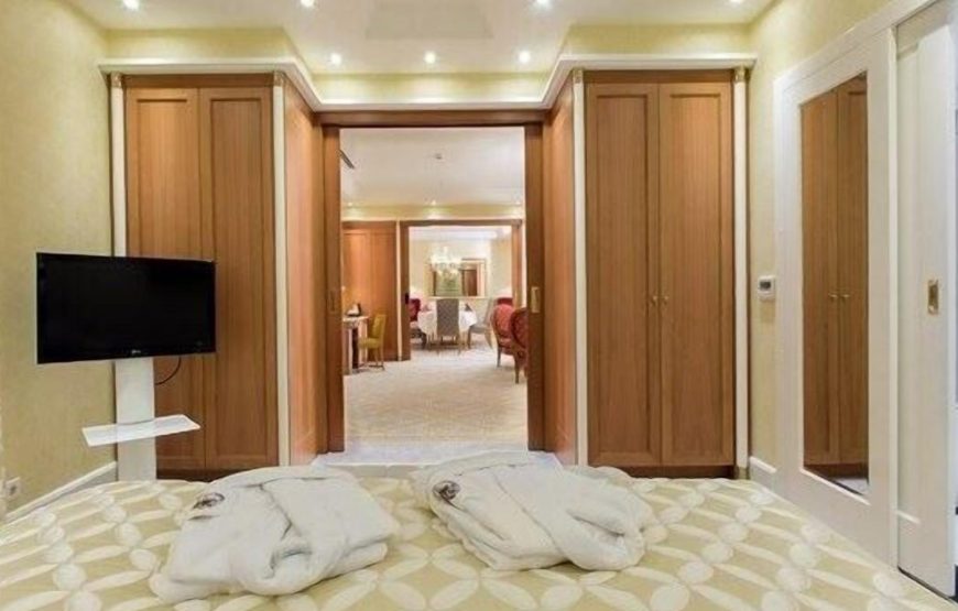 Corner Room