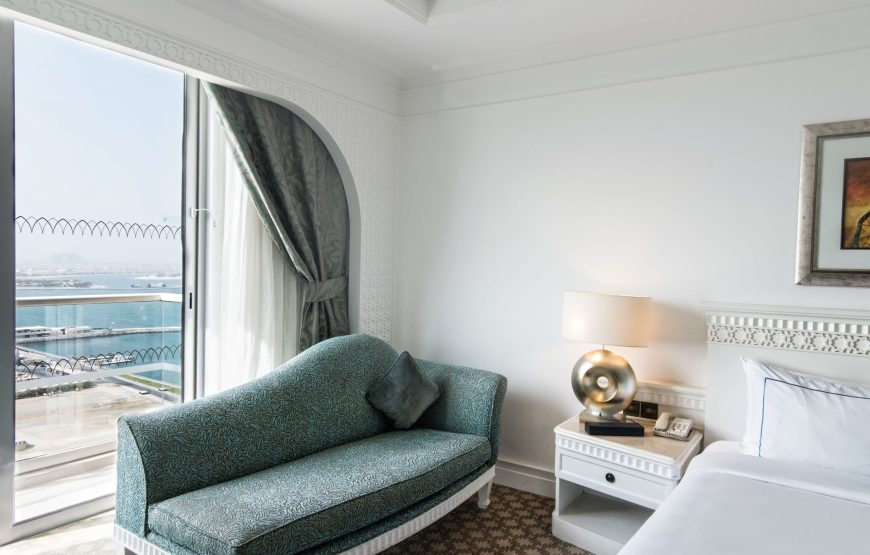 Room, 1 King Bed, Oceanfront (Tower)