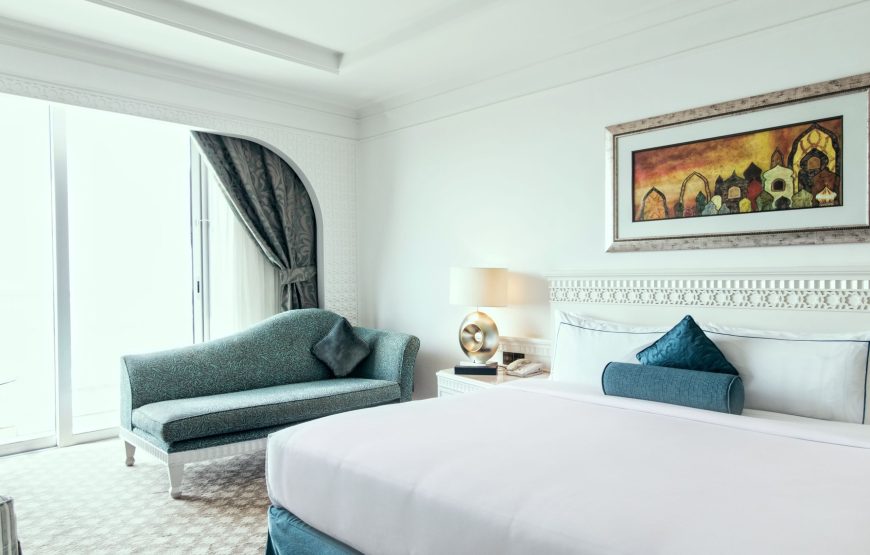 Room, 1 King Bed, Oceanfront (Tower)