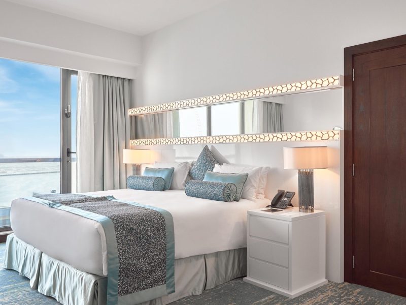 Room, Sea View
