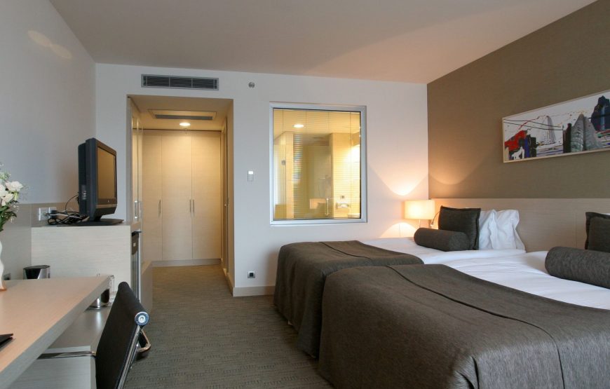 Standard Double Queen Bed Room