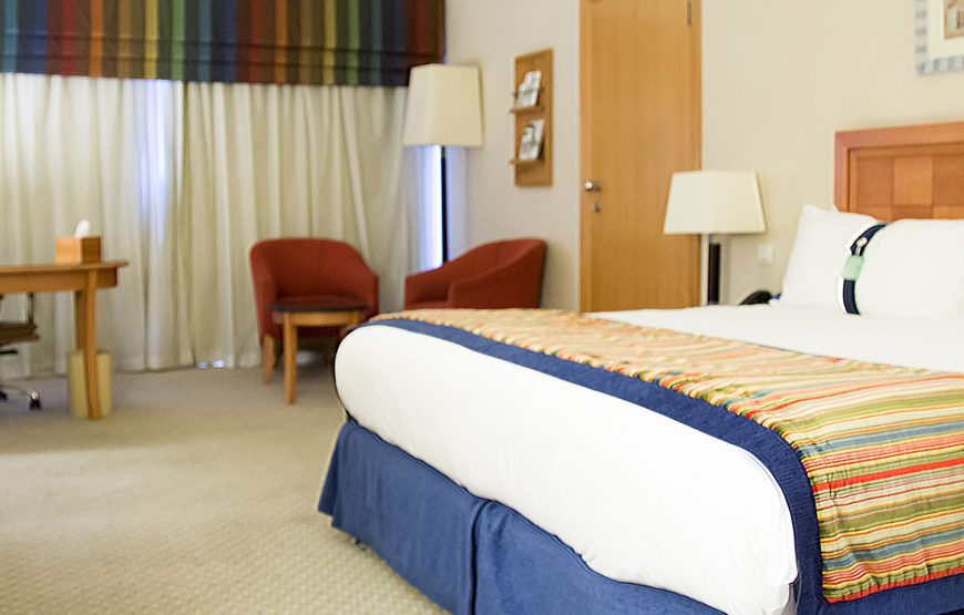 Standard Room, 1 King Bed