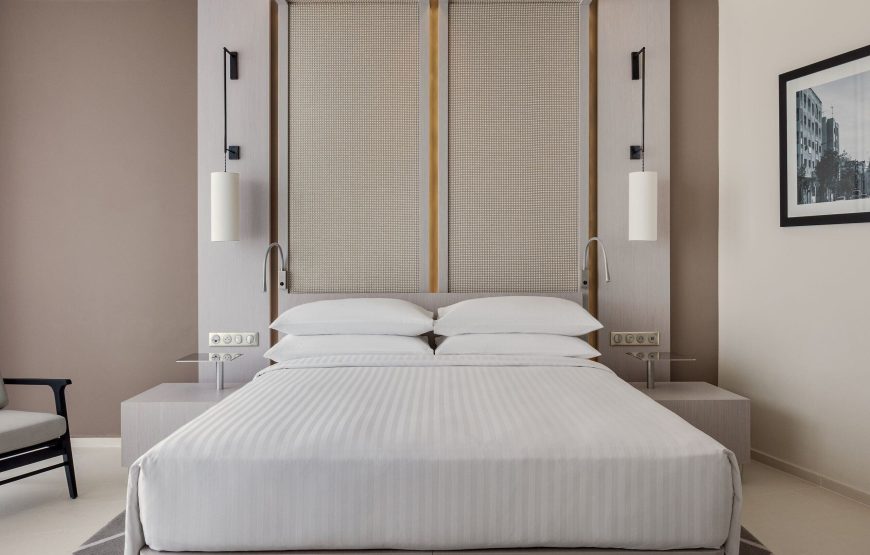 Standard Room, 1 King Bed, Non Smoking