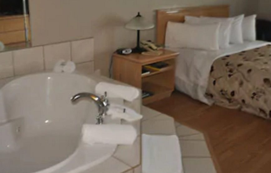 Suite, 1 Queen Bed