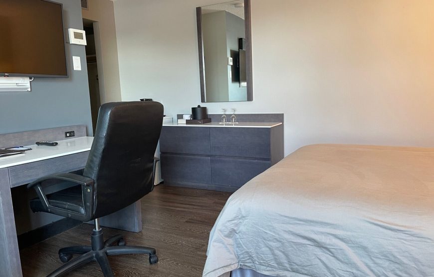 Suite, 1 Queen Bed, Non Smoking, Jetted Tub