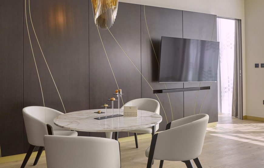 Suite (Beyond ME, with Jacuzzi)