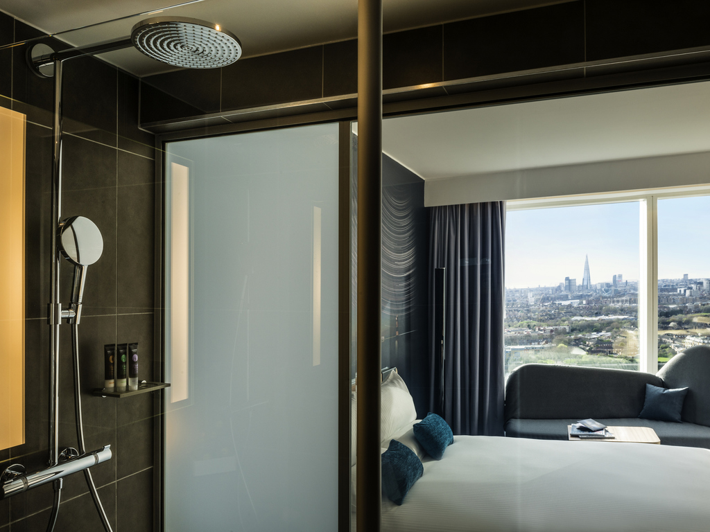 Superior Twin Room with City View